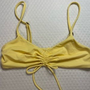 Blackbough- Sophia top size Small, color: popcorn